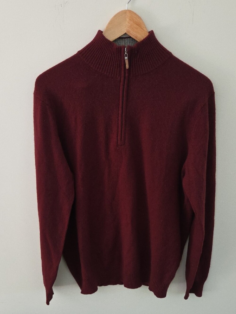 Saks Fifth Avenue Men’s Maroon Zip-Neck 100% Cashmere Sweater - Picture 3 of 7